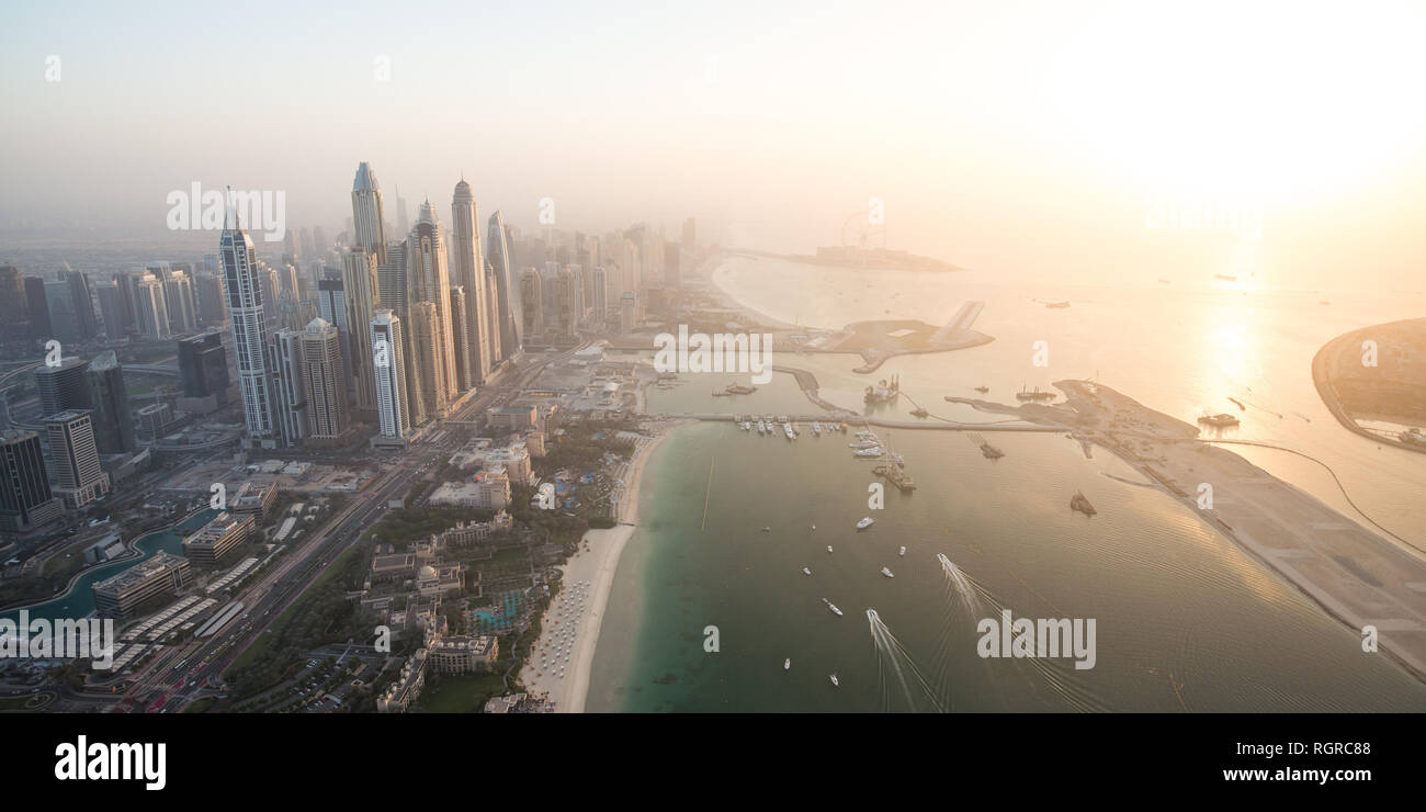 Dubai aerial palm jumeirah hi-res stock photography and images - Alamy