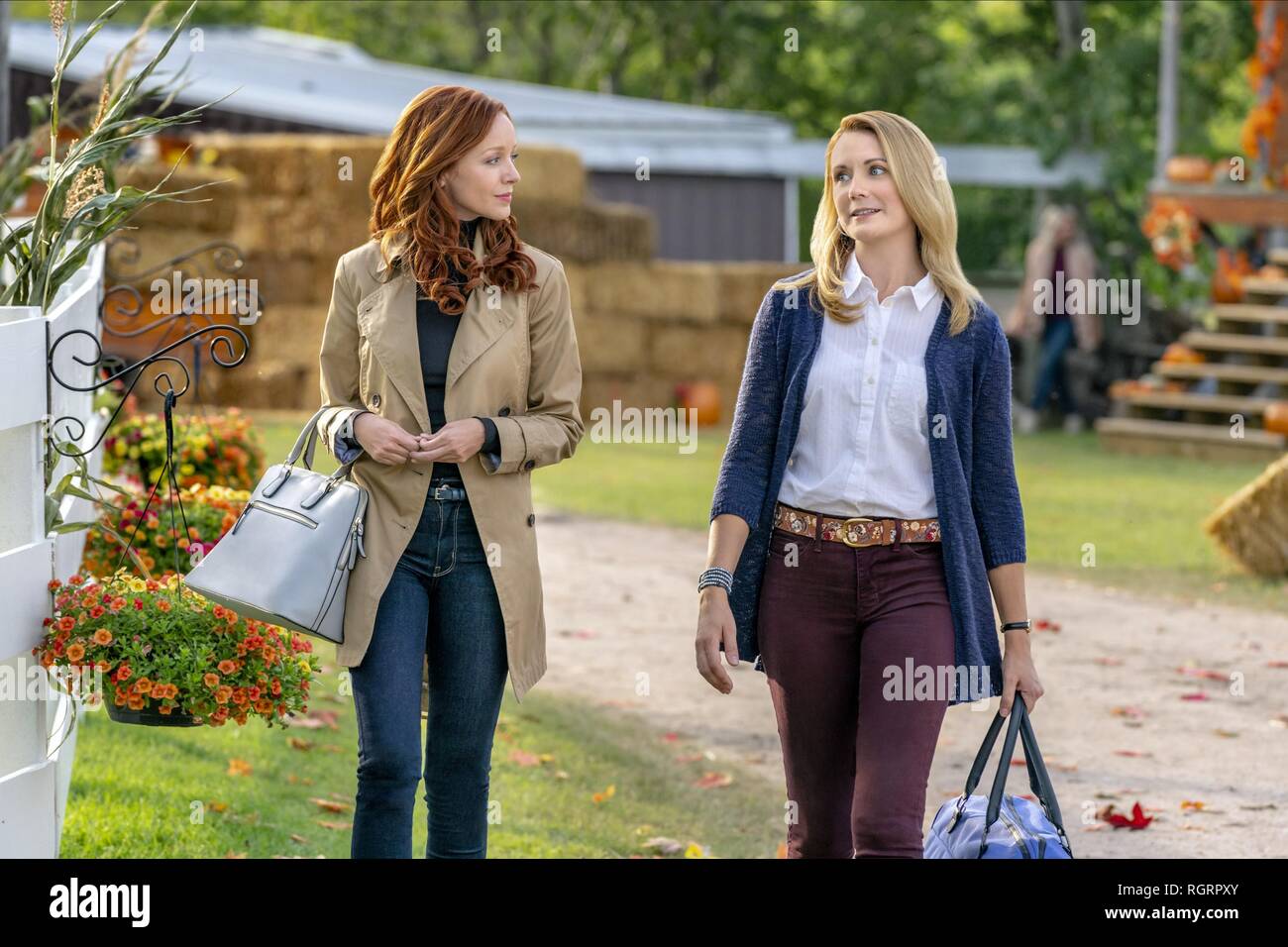 Lindy Booth Natalie Lisinska Under The Autumn Moon 18 Stock Photo Alamy Lindy Booth Natalie Lisinska Under The Autumn Moon 18 Stock Photo Alamy