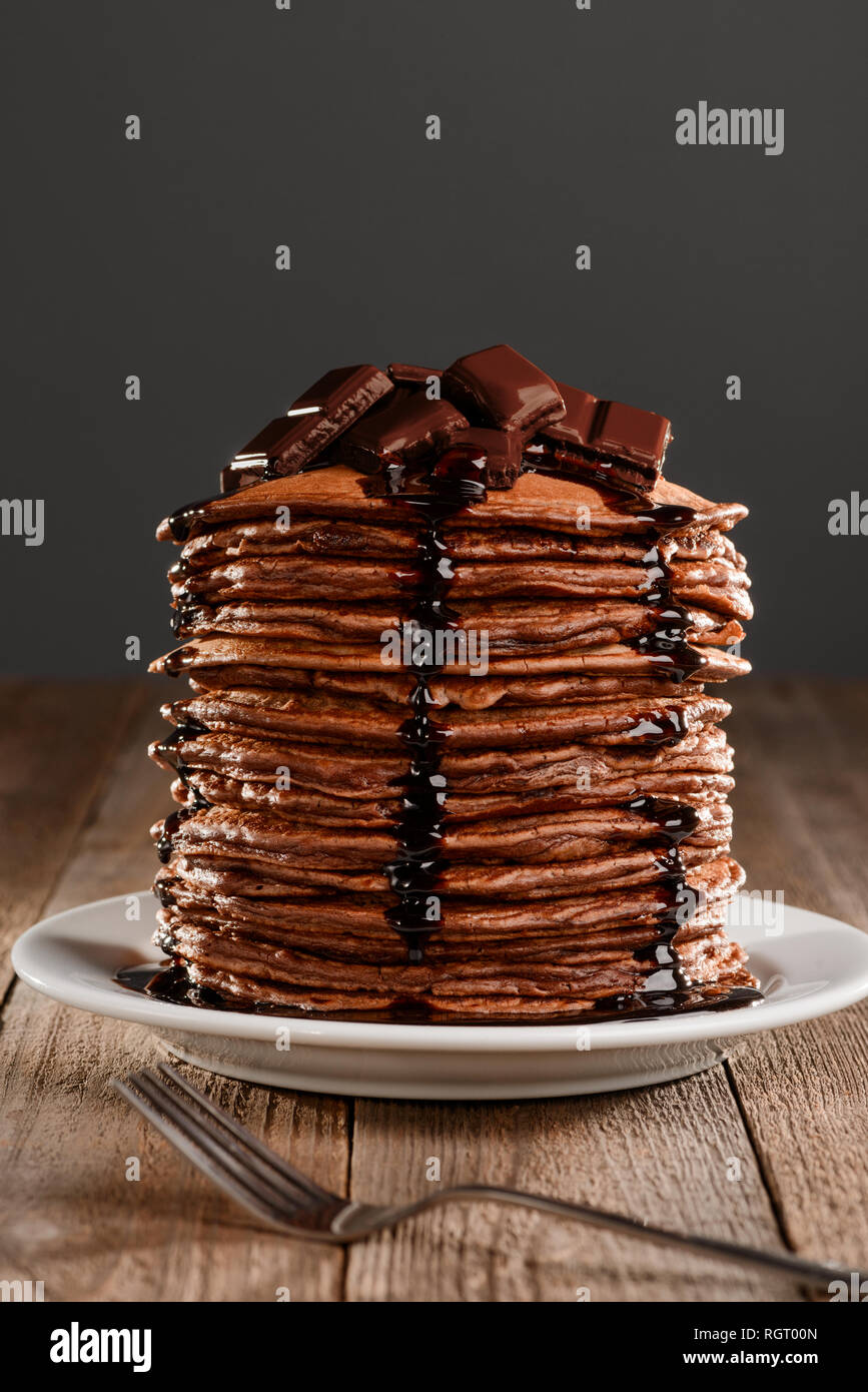 Tall stack of pancakes Stock Photo - Alamy