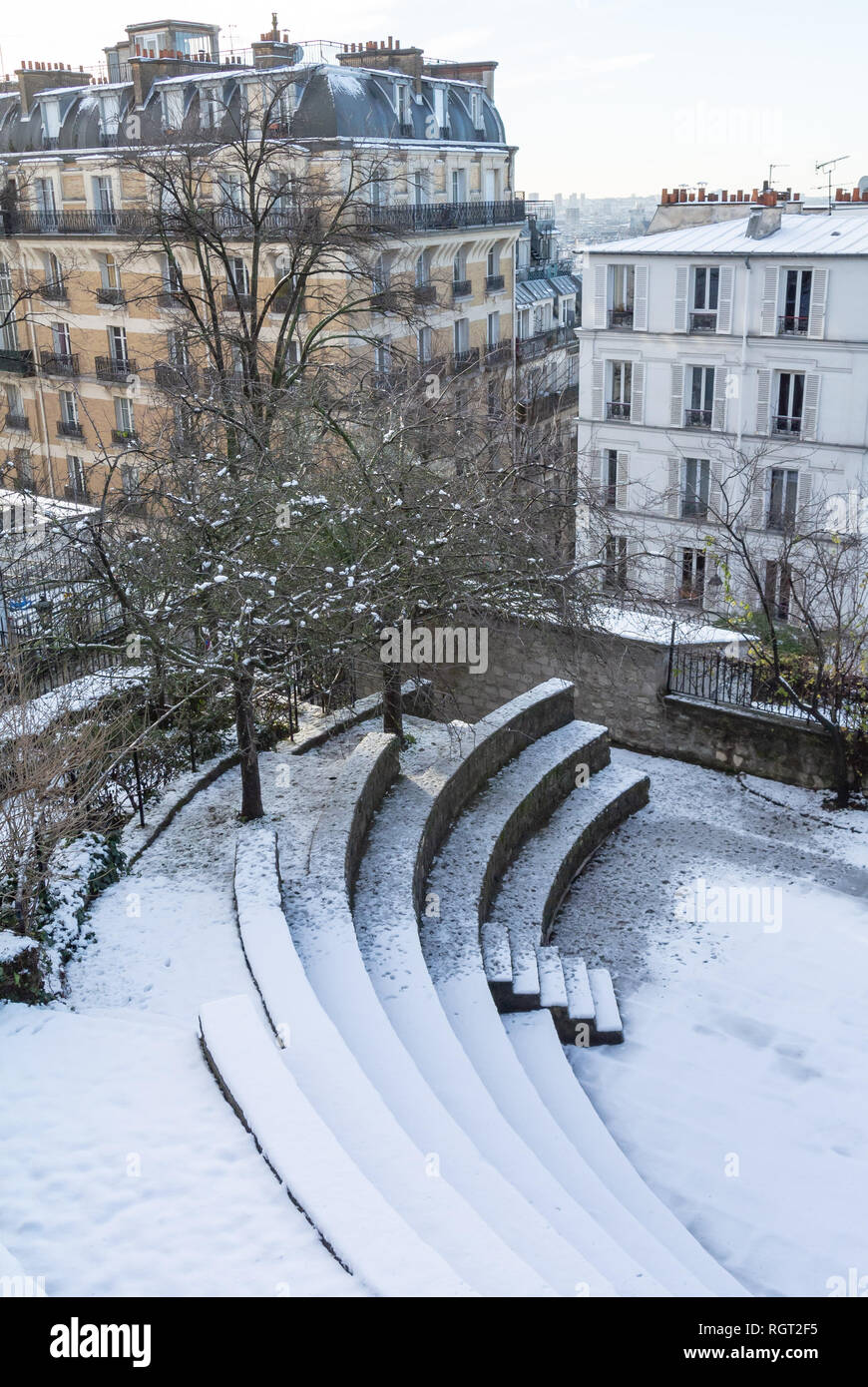 Arènes de Montmartre in Montmartre under snow, Paris, France Stock Photo
