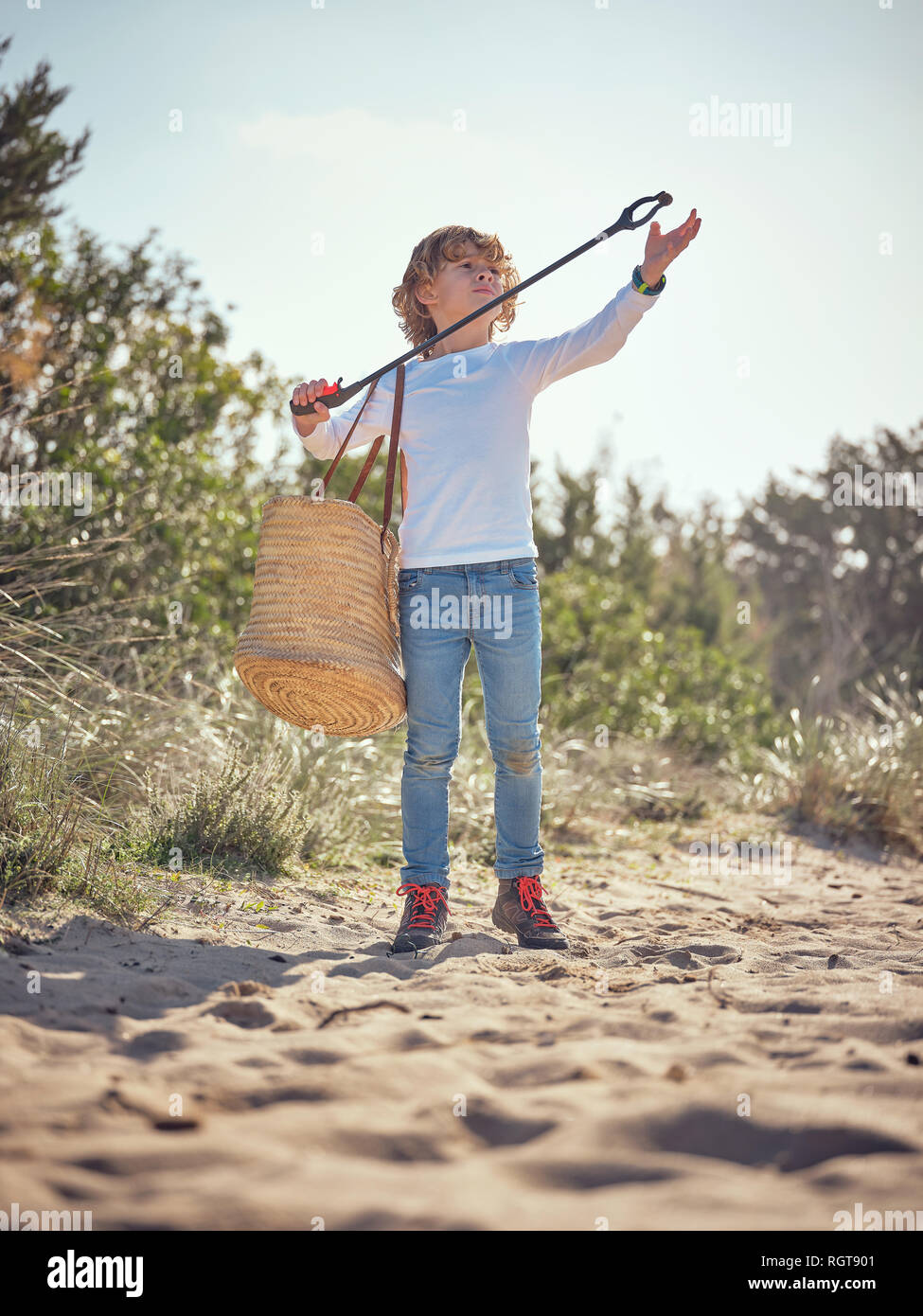 Litter Picker Grabber High Resolution Stock Photography and Images Alamy