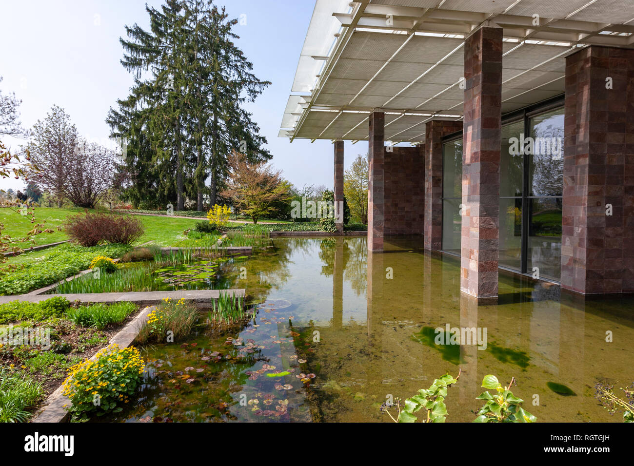 Beyeler Foundation by Renzo Piano, Riehen, Switzerland Stock Photo - Alamy