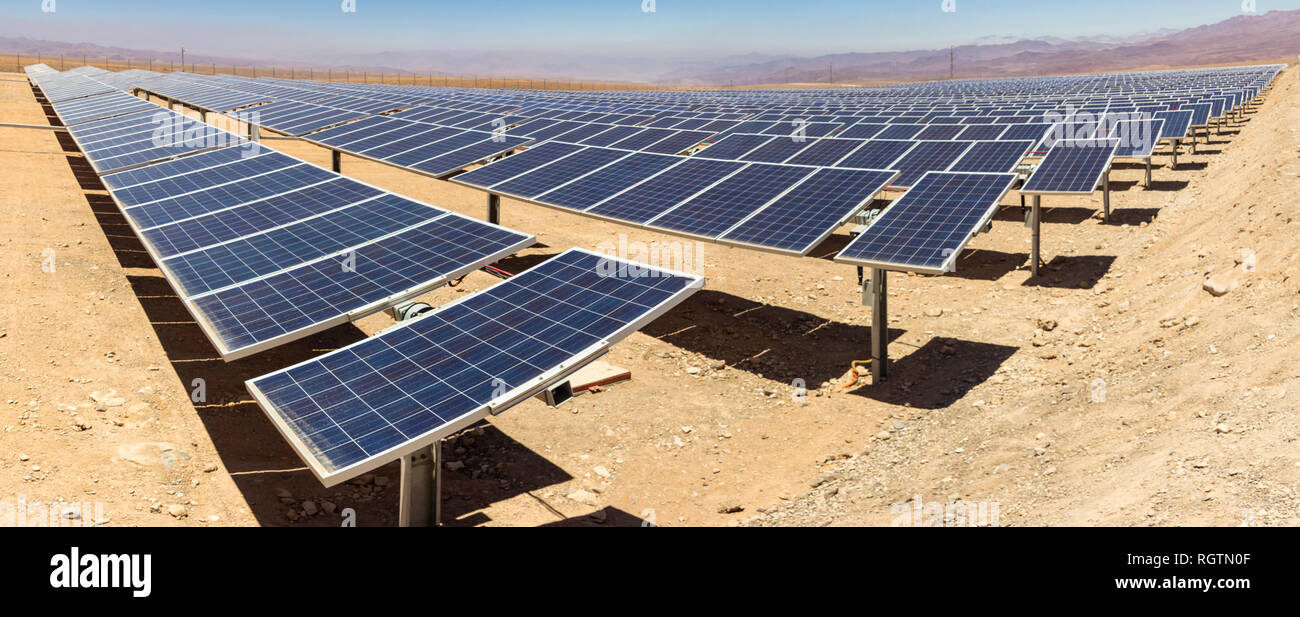 Solar panels in atacama desert hi-res stock photography and images - Alamy