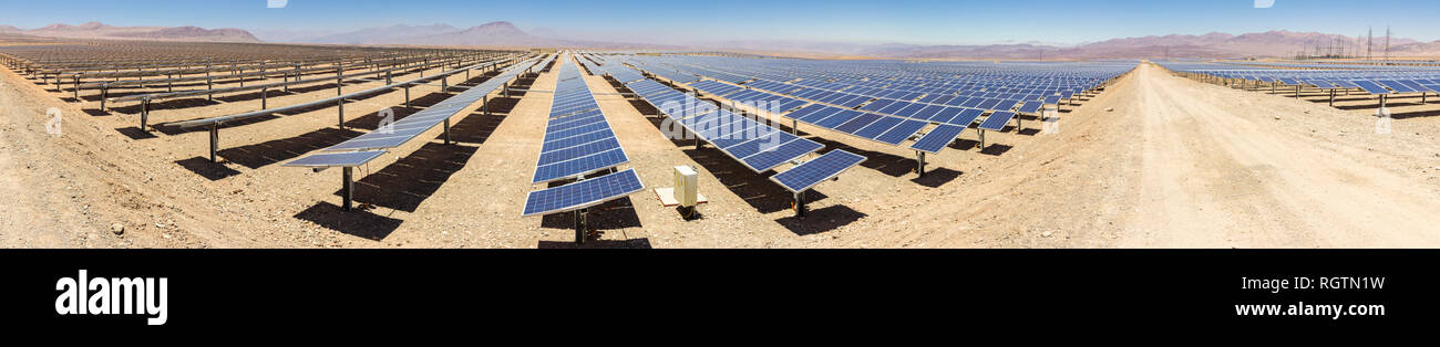 Solar panels in atacama desert hi-res stock photography and images - Alamy