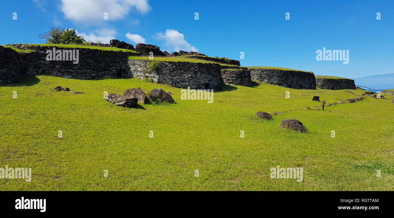 The ceremonial village of Orongo located on the slopes of the Rano Kau volcano, Easter Island, Chile Stock Photo