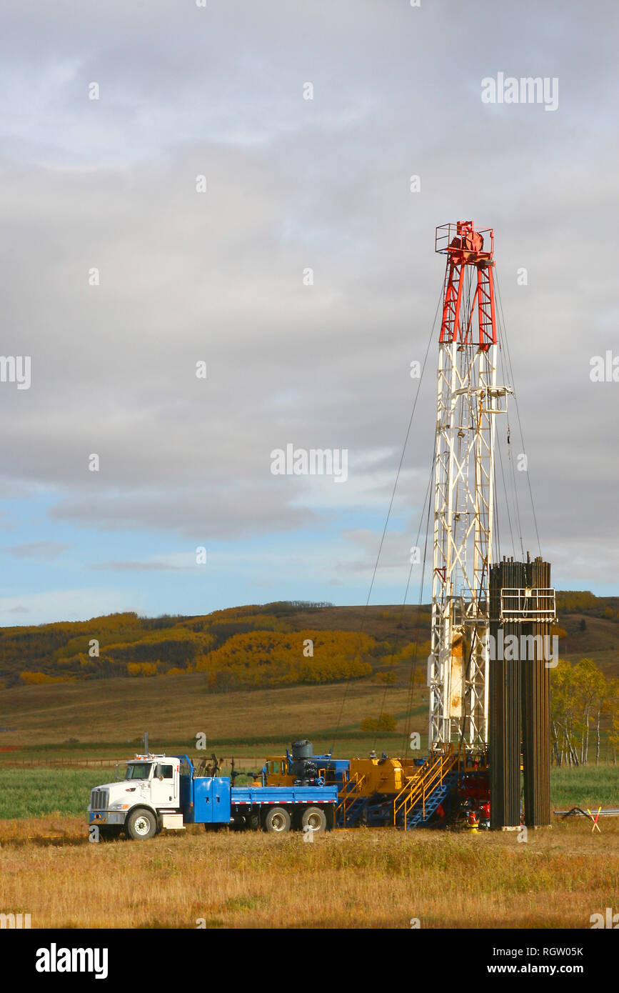 Oil drilling in southern Alberta, Canada Stock Photo Alamy