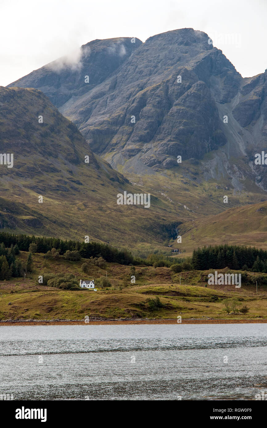 Isle of skye house hi-res stock photography and images - Alamy