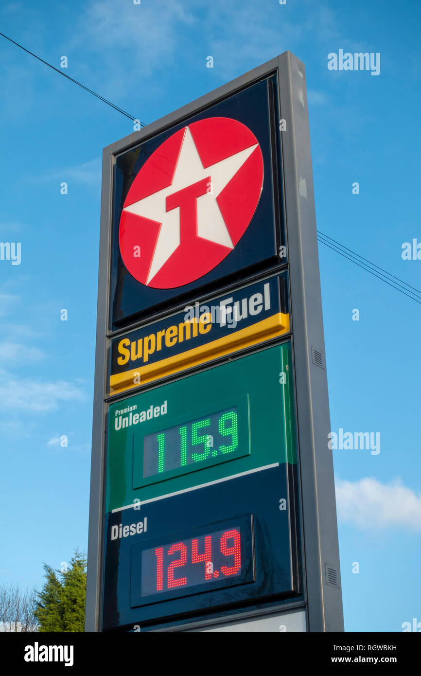 Texaco fuel station forecourt sign with fuel prices Stock Photo