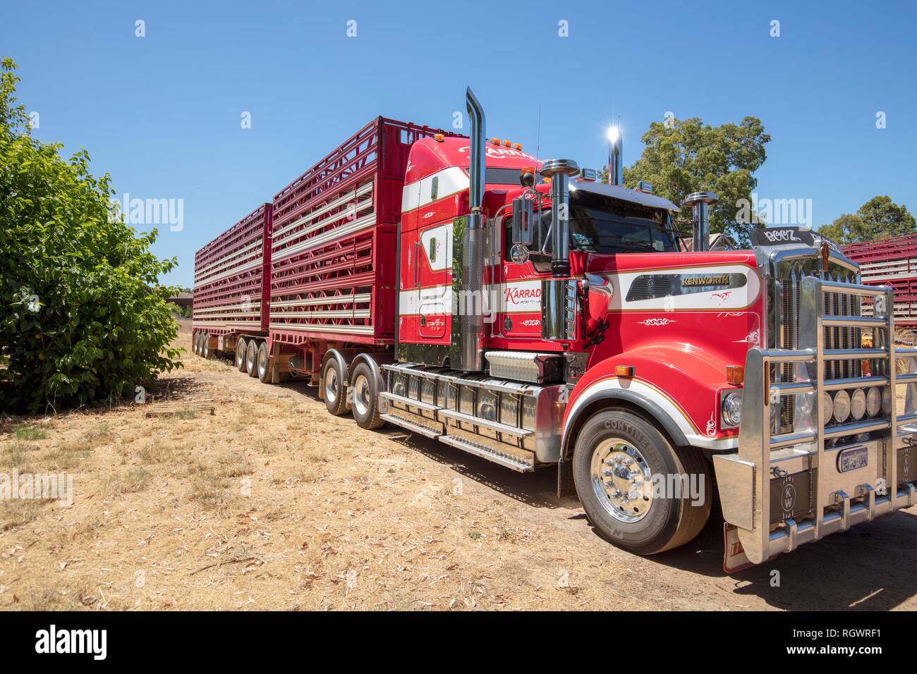 Fuel truck australia hires stock photography and images Alamy