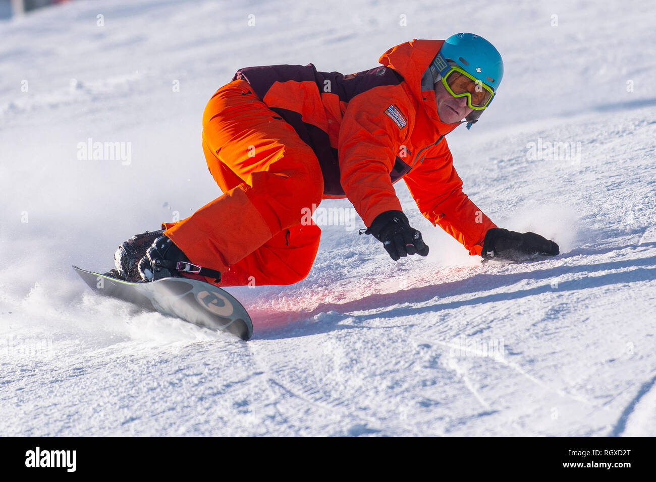 Carving snow carving hi-res stock photography and images - Page 13 - Alamy