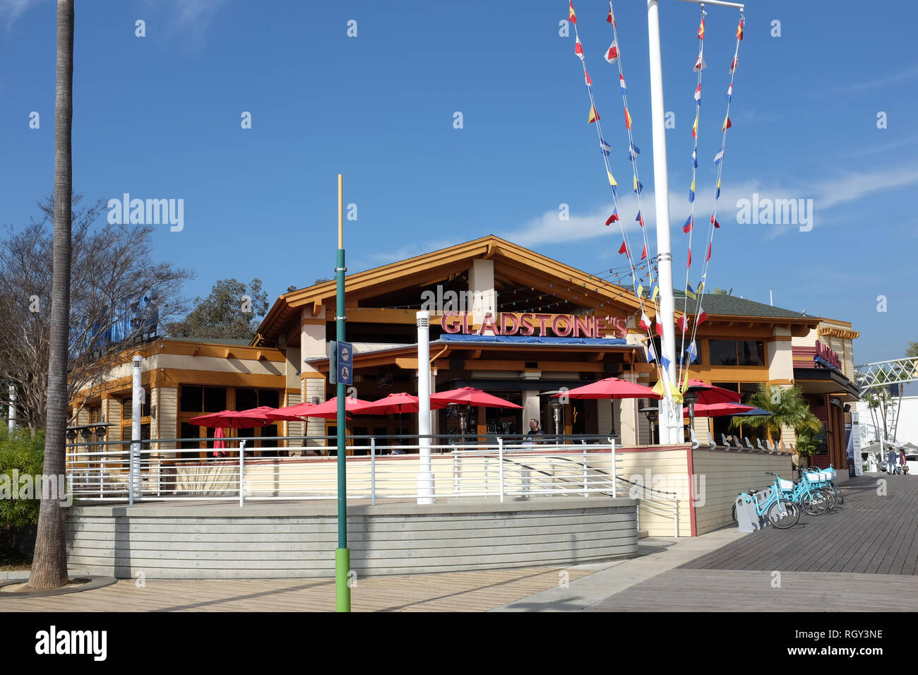 LONG BEACH, CALIFORNIA - JAN 30, 2019: Gladstones Restaurant on Pine and Shoreline Drive is an upmarket seafood restaurant specializes in shellfish di Stock Photo