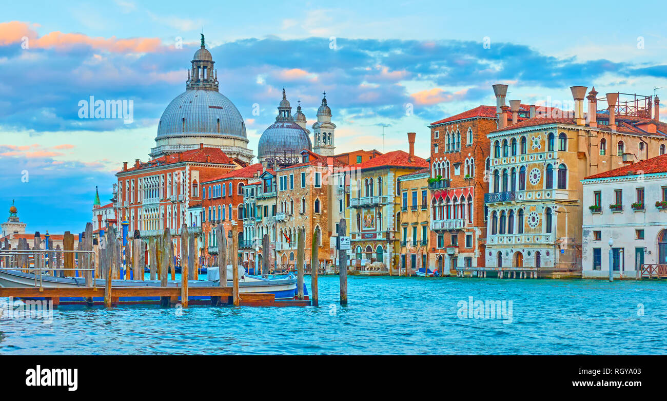 Italy twilight hi-res stock photography and images - Alamy