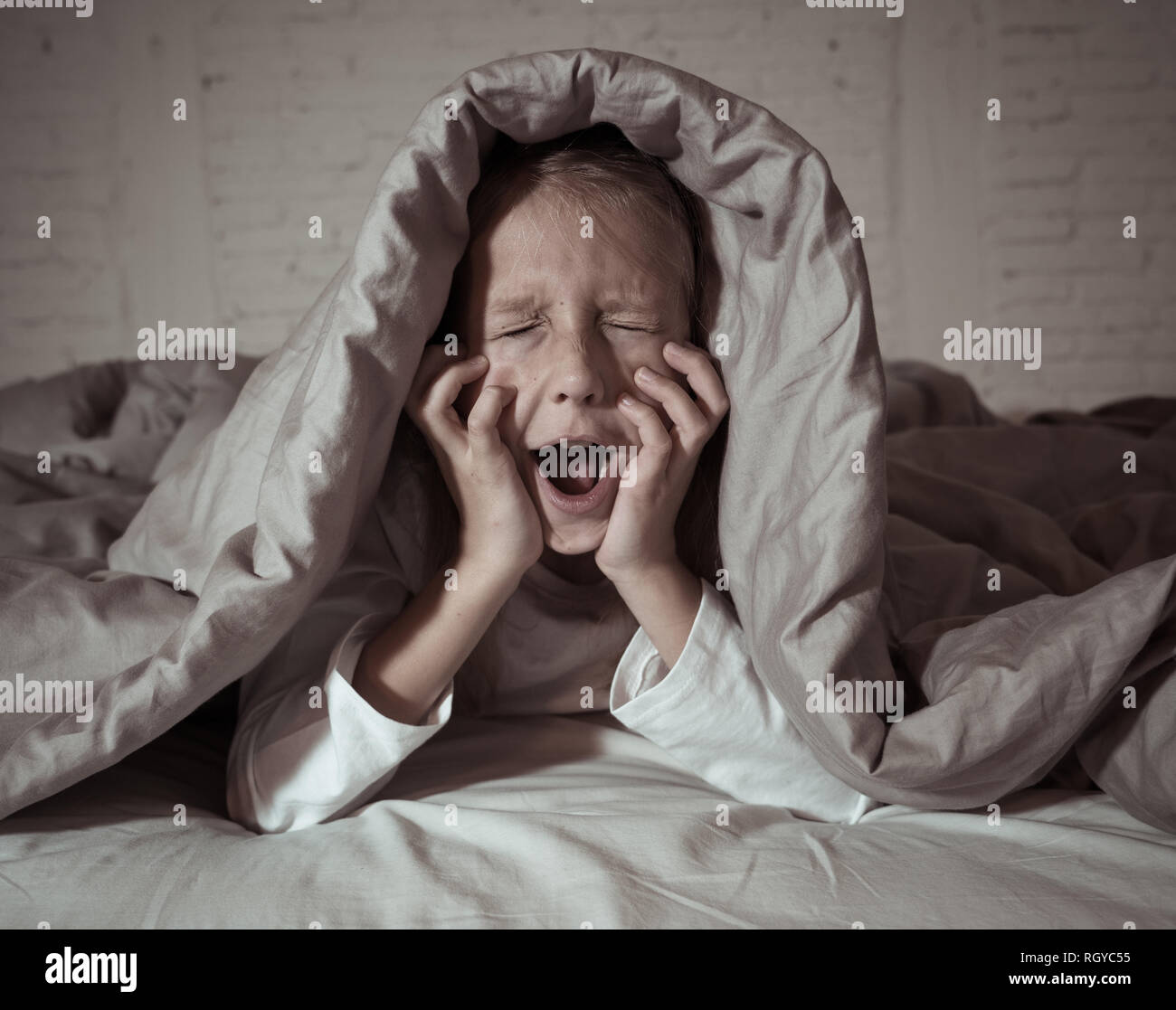 Child screaming bedtime hires stock photography and images Alamy