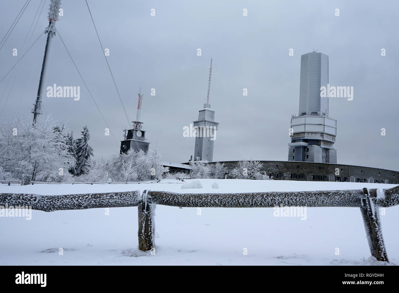 Sendeanlage des Hessischen Rundfunks, Winterlandschaft, Großer Feldberg, Hochtaunus, Taunus, Hessen, Deutschland Stock Photo