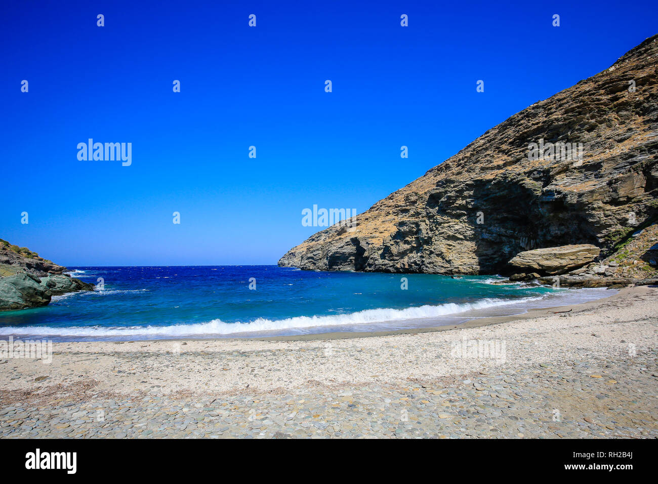 Island Andros, Cyclades, Greece - Beach Sineti in the southeast of the island.  Insel Andros, Kykladen, Griechenland - Strand Sineti im SŸdosten der I Stock Photo
