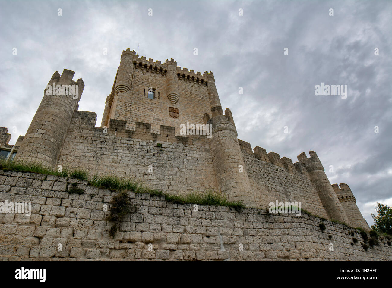 Peñafiel, Valladolid, España; Abril 2015: Detailed view of the castle of Peñafiel, on the Ribera del Duero in province of Valladolid Stock Photo