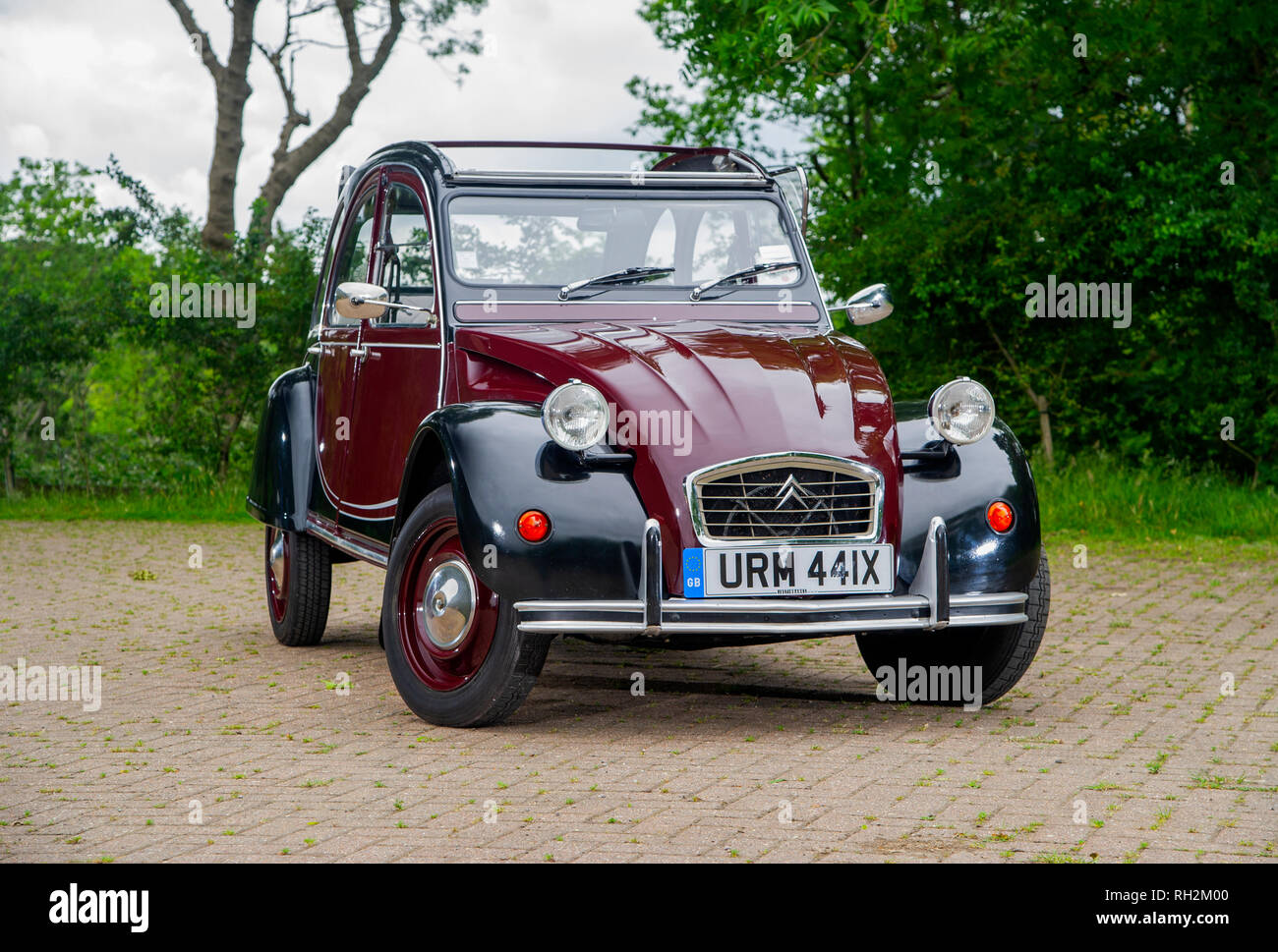 1980 Citroen 2CV Charleston classic French car Stock Photo