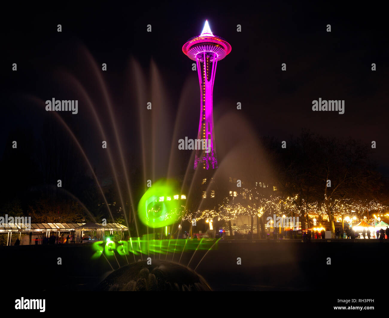 WA17057-00...WASHINGTON - The Seattle Space Needle with lights on for New Years 2018. Stock Photo