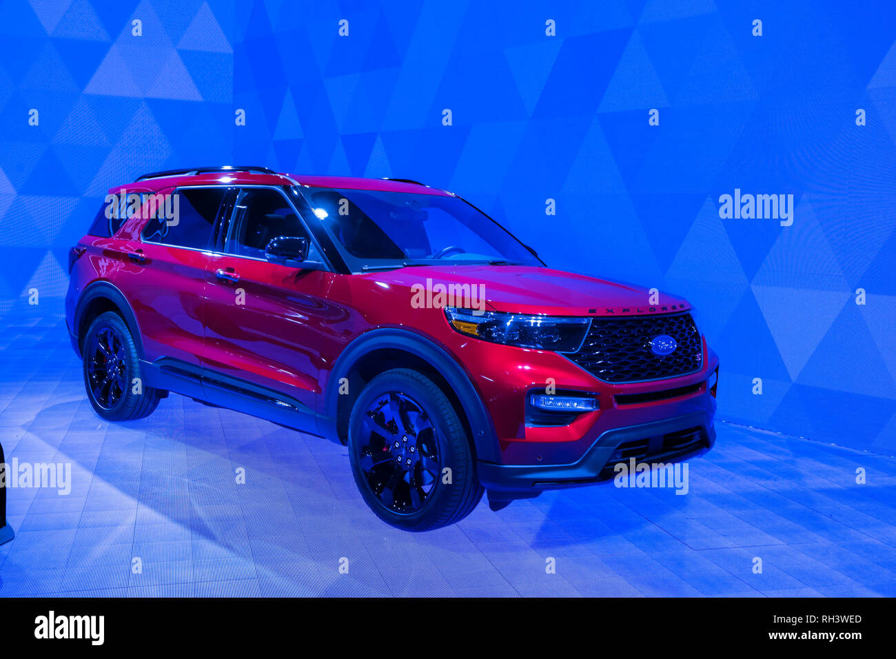 Detroit Mi Usa January 14 19 A Ford Explorer Suv At The North American International Auto Show Naias Stock Photo Alamy