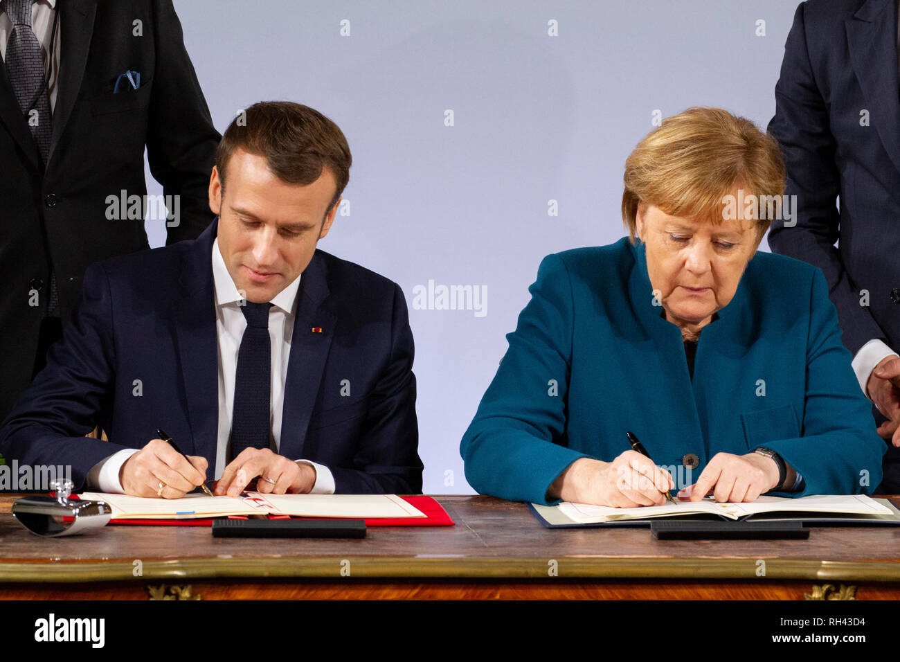Emmanuel Macron und Angela Merkel bei der Erneuerung des deutsch