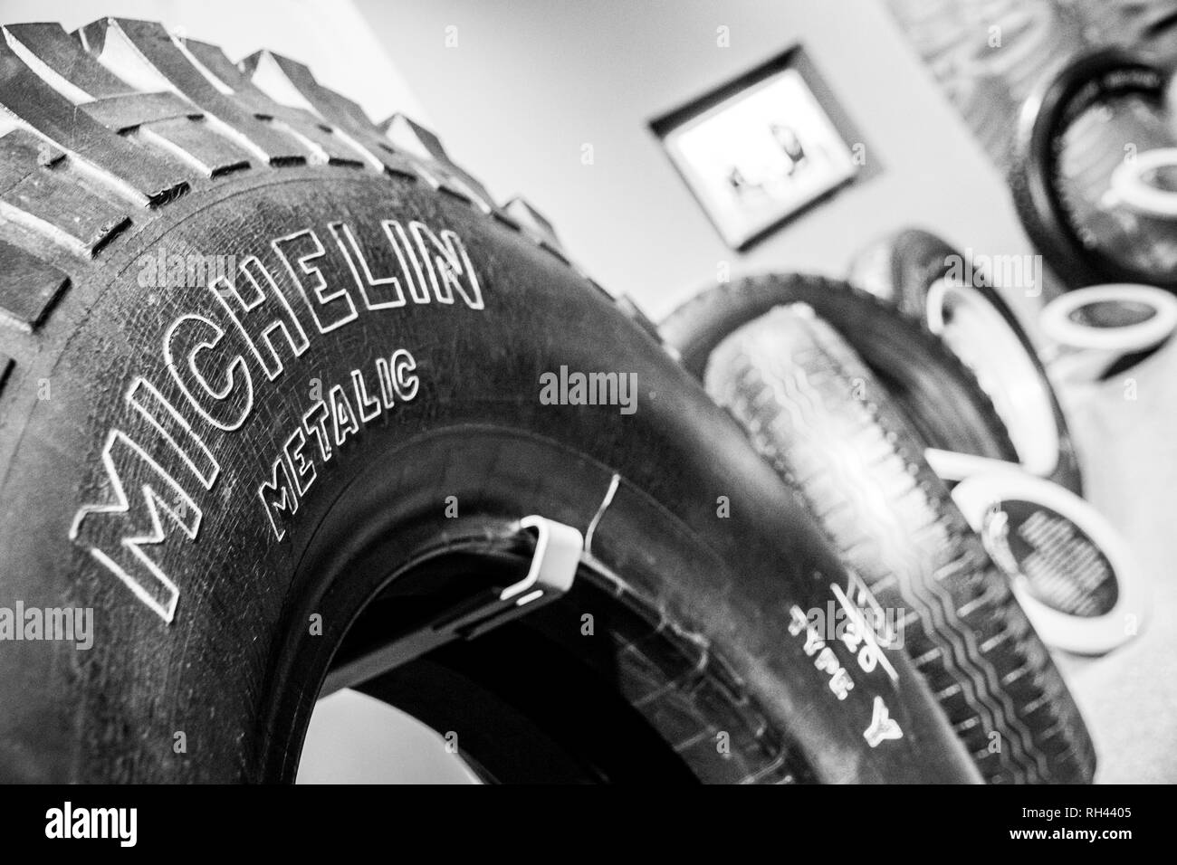 Michelin band dating