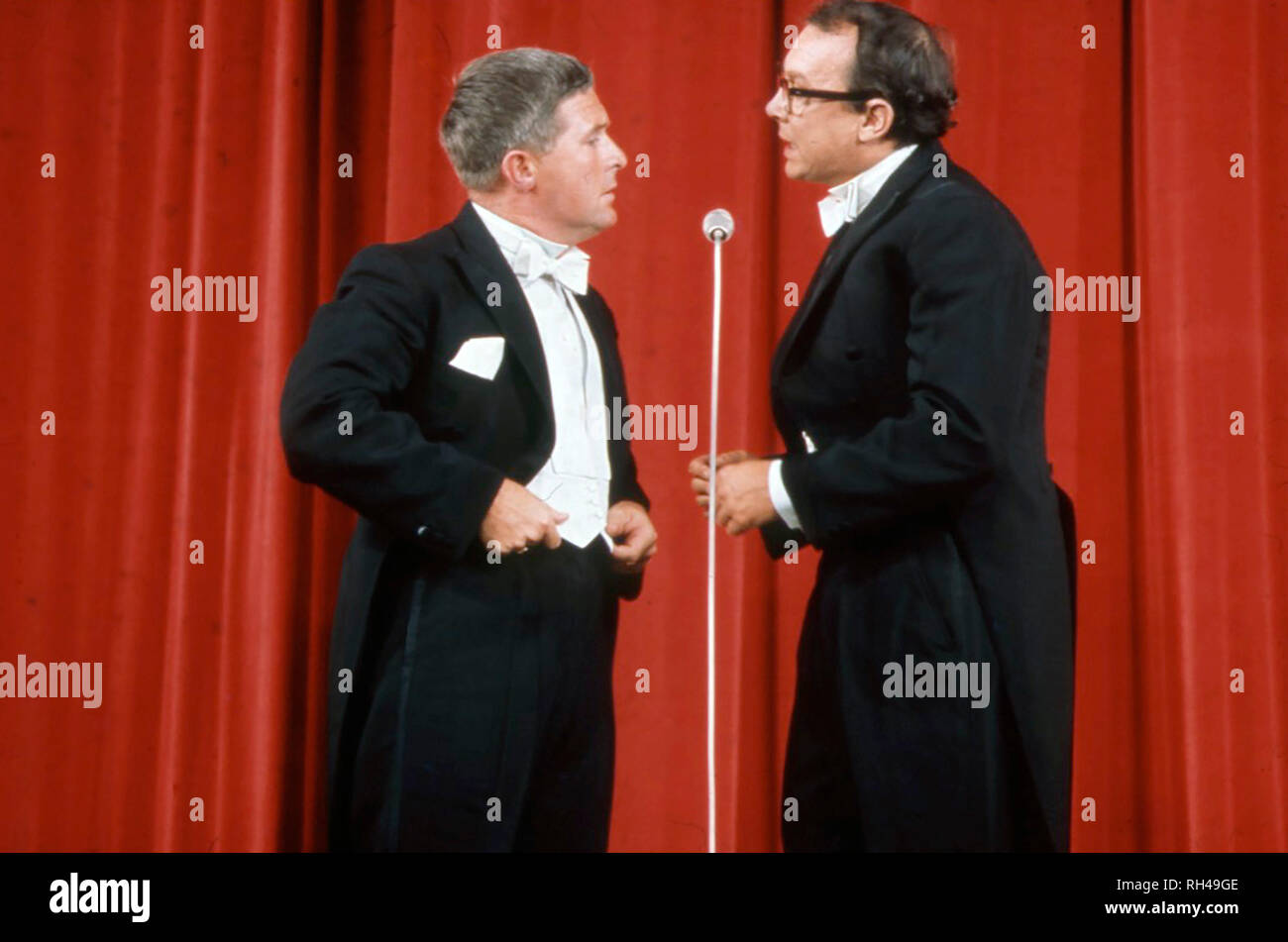 MORECAMBE AND WISE English comic double act with Ernie Wise at left and Eric Morecambe Stock Photo