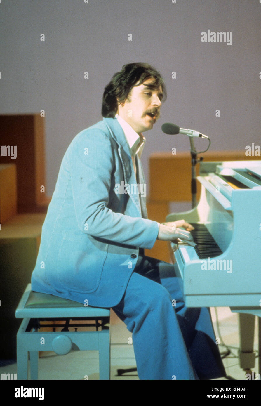 Procol Harum Uk Pop Group In 1967 With Gary Brooker Stock Photo Alamy Procol Harum Uk Pop Group In 1967 With Gary Brooker Stock Photo Alamy