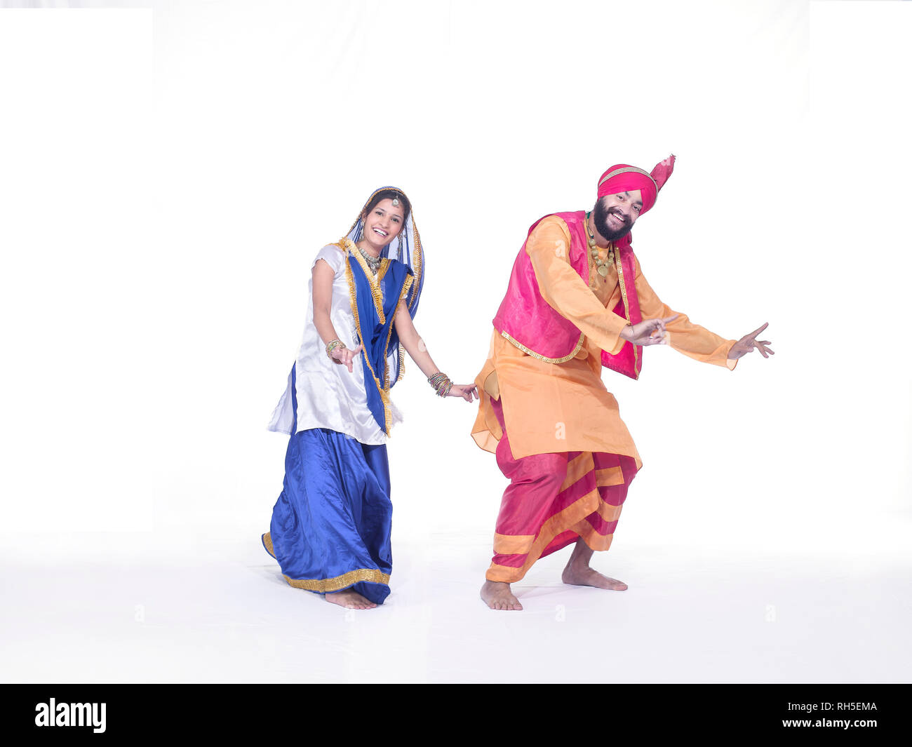 Bhangra couple hi-res stock photography and images - Alamy