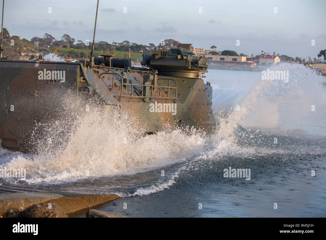 A Japan Ground Self-Defense Force assault amphibious vehicle enters the water and travels to the USS Somerset (LPD 25) during Iron Fist 2019, Jan. 30 on U.S. Marine Corps Base Camp Pendleton, CA. Exercise Iron Fist is an annual, multilateral training exercise where U.S. and Japanese service members train together and share techniques, tactics and procedures to improve their combined operational capabilities. (U.S. Marine Corps photo by Cpl. Cutler Brice) Stock Photo