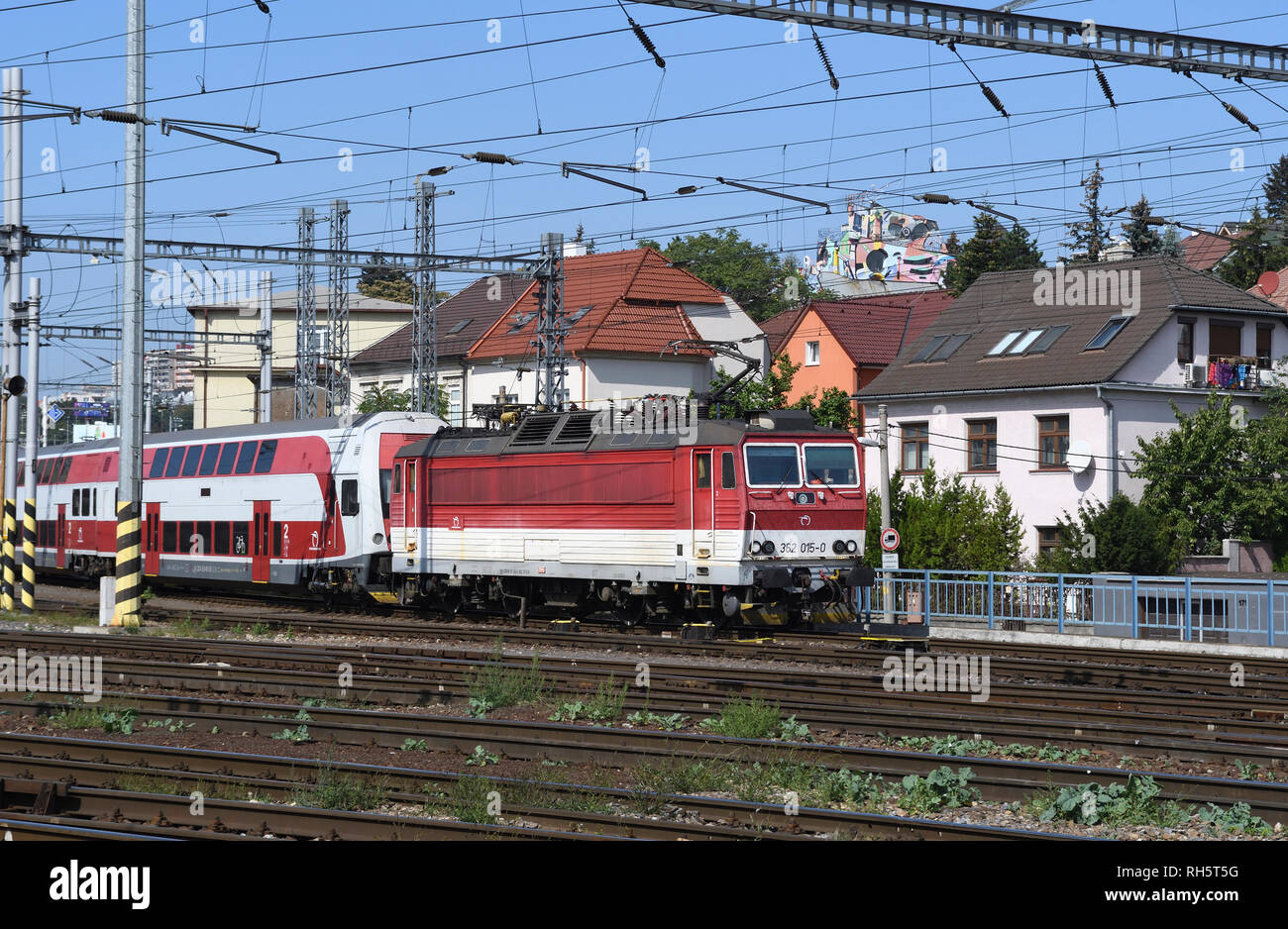 Dual voltage electric locomotive hi-res stock photography and images ...