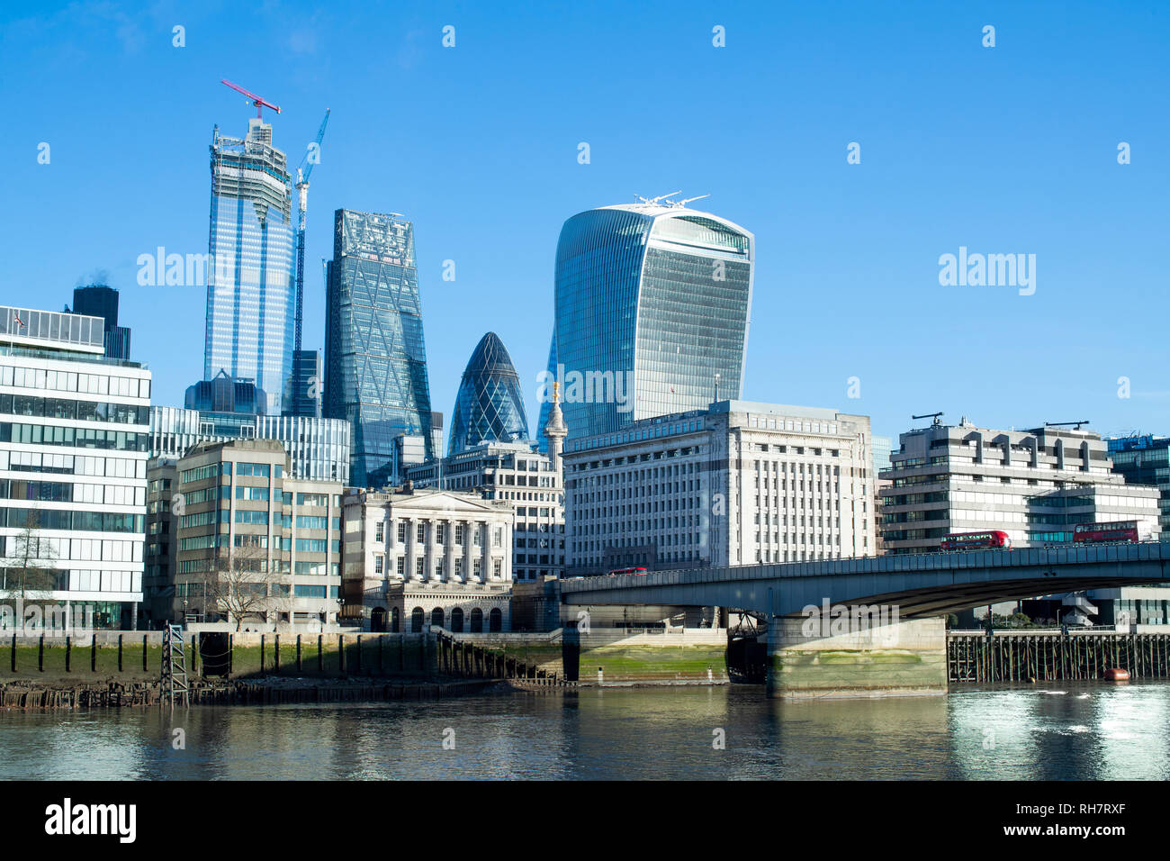 Central business district london hi-res stock photography and images ...