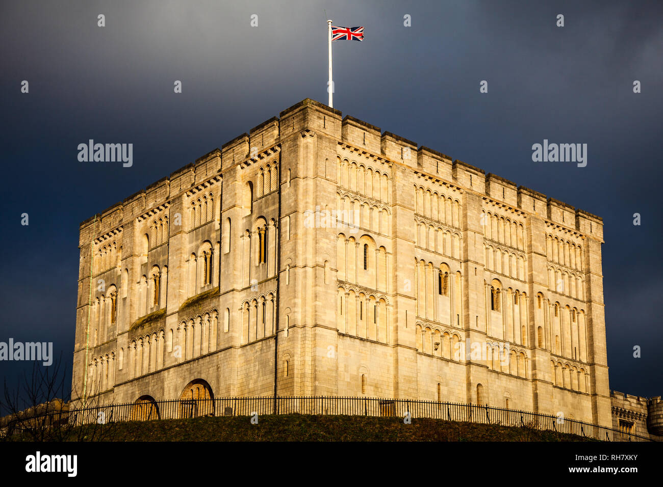 Norwich Castle Norwich - Norman castle founded by William the Conqueror around 1075 the keep pictured here was built between 1095 and 1110. Stock Photo