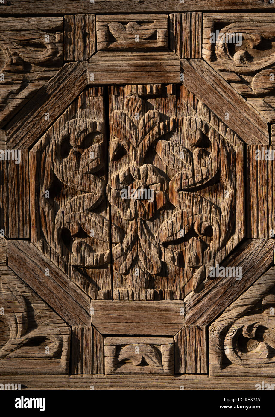 Kaki house carved decoration wood detail, Mecca province, Taïf, Saudi Arabia Stock Photo