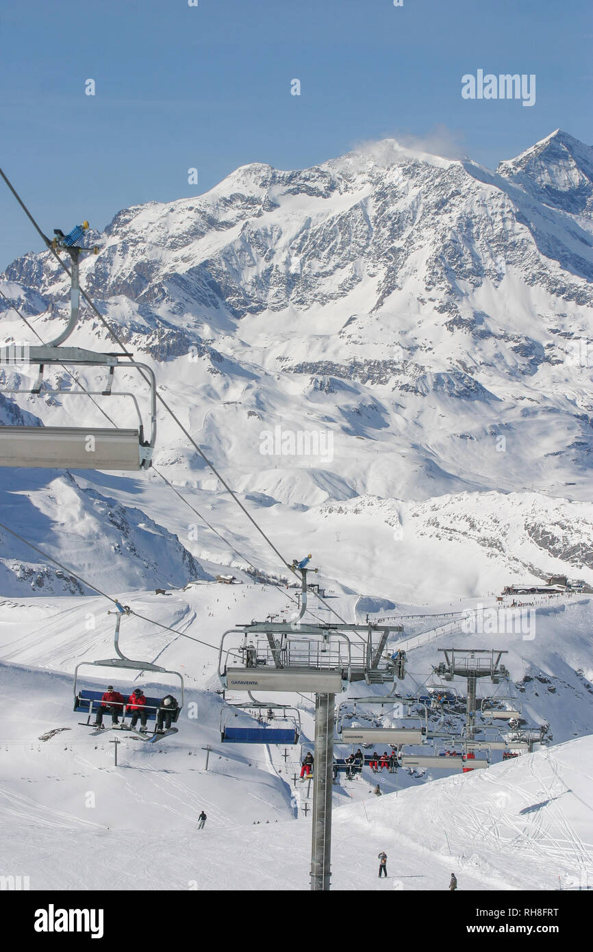 Skiing in Val d'Isere, French Alps, Savoie, France Stock Photo Alamy