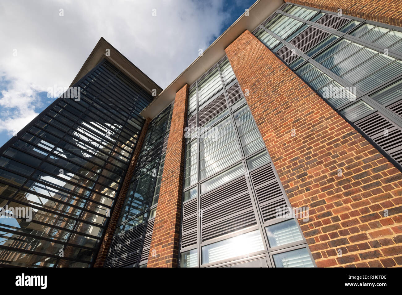 The Hub, serviced offices in a renovated art deco style building on Farnborough Business Park