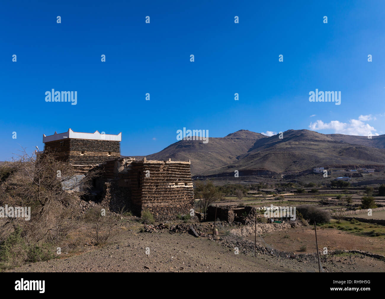 Stone and mud houses with slates, Asir province, Sarat Abidah, Saudi Arabia Stock Photo