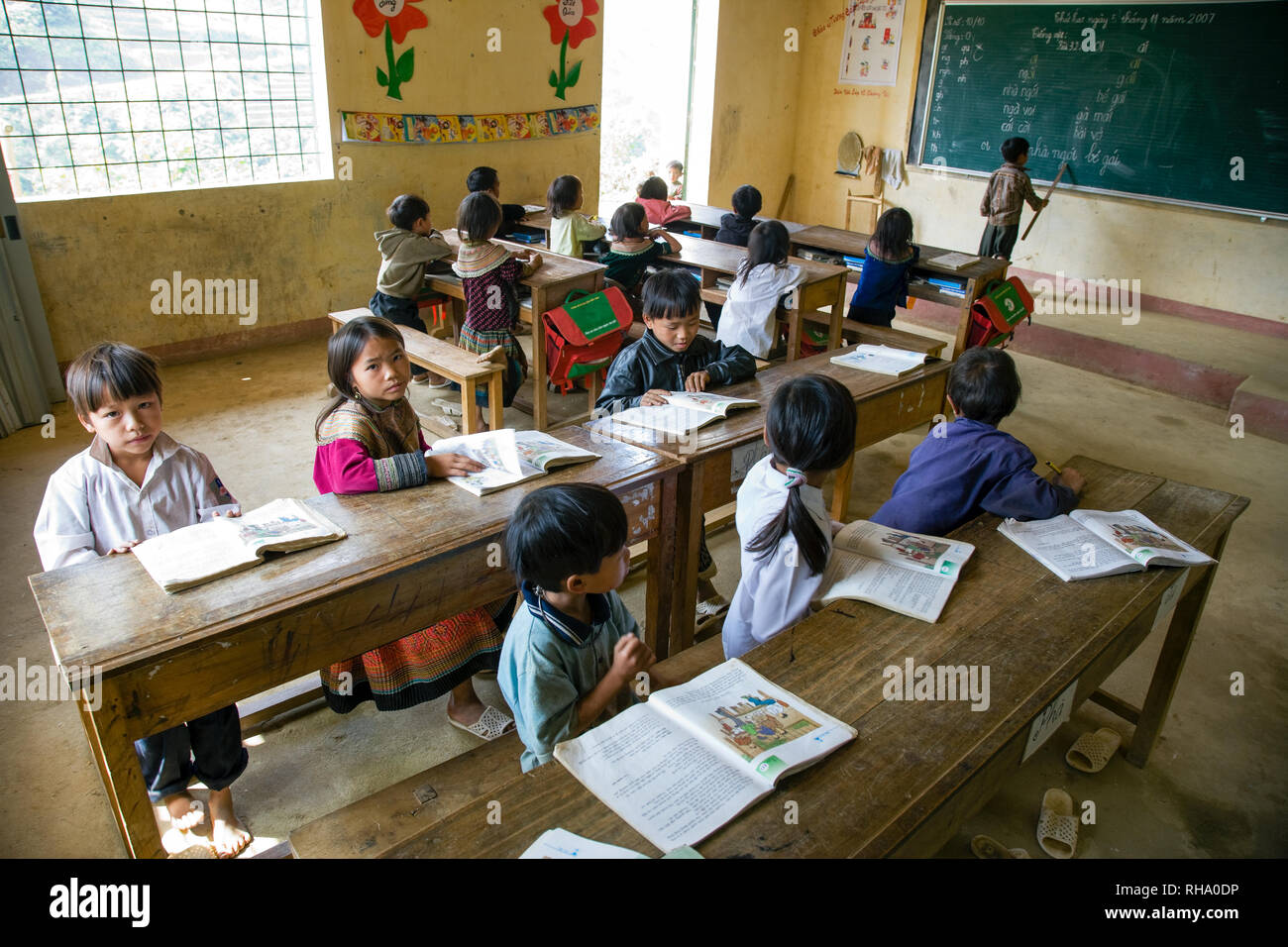 Vietnamese School Children High Resolution Stock Photography and Images