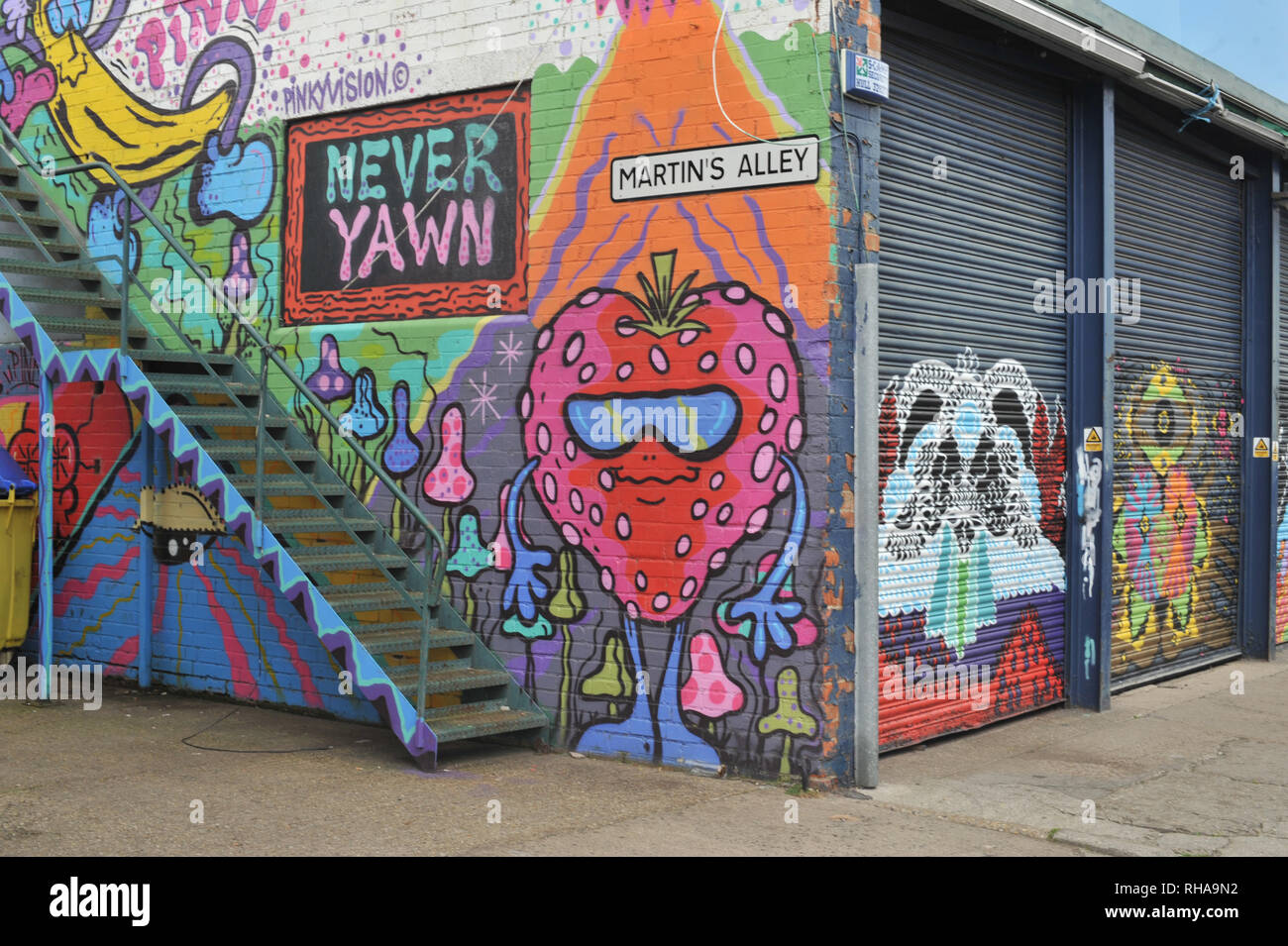 strawberry street art Stock Photo Alamy