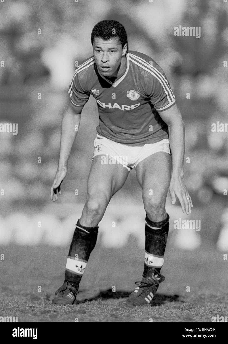 Paul mcgrath hires stock photography and images Alamy