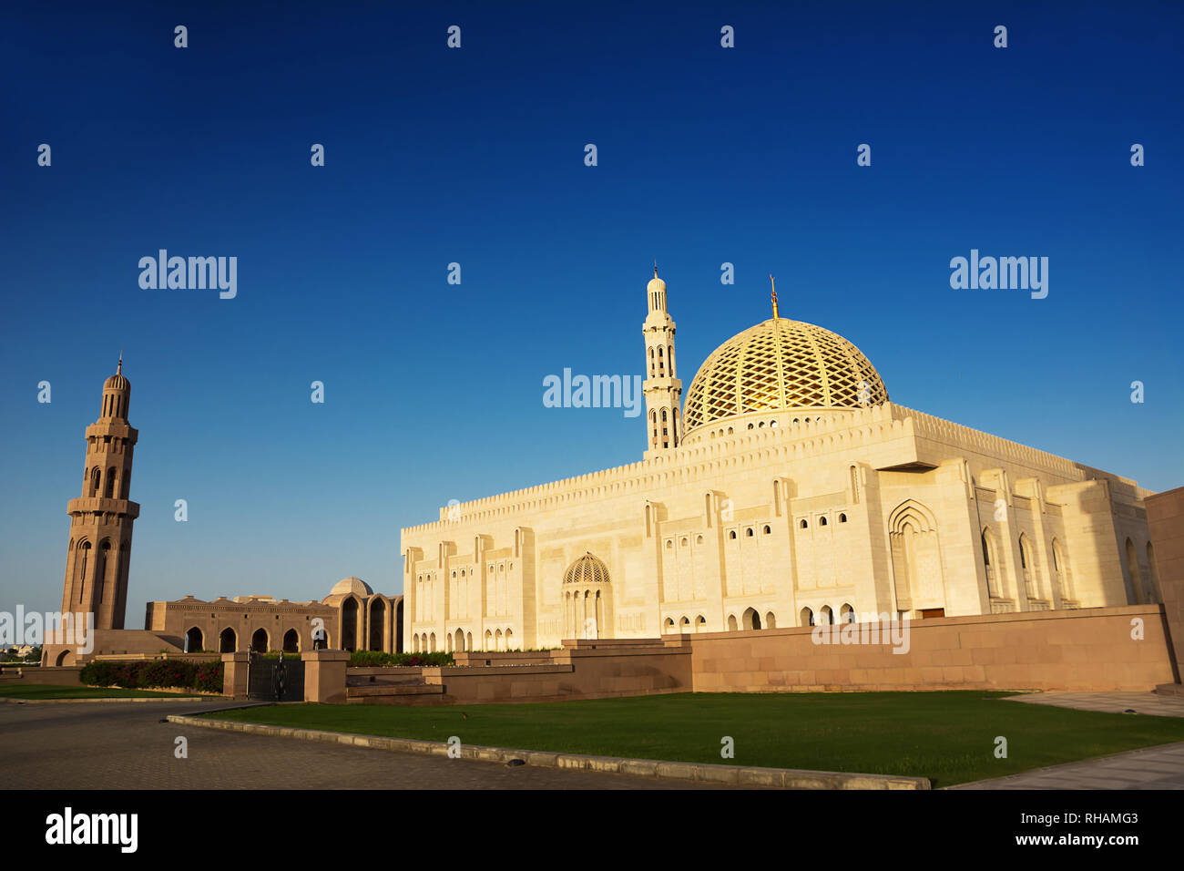 Dome and minaret of Sultan Qaboos Grand Mosque in Muscat (Oman) Stock Photo