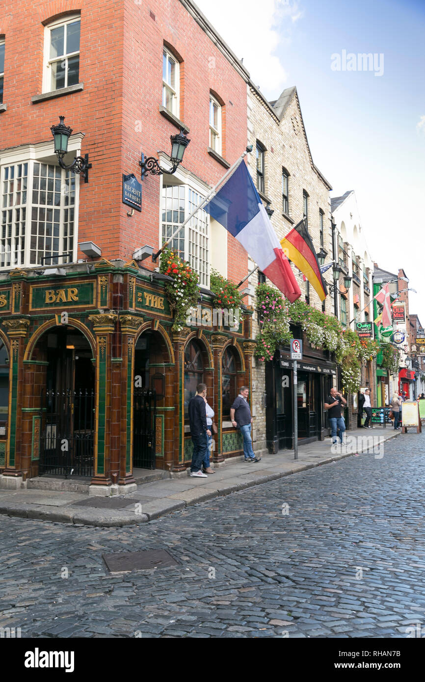 Temple bar dublin irish flag hires stock photography and images Alamy