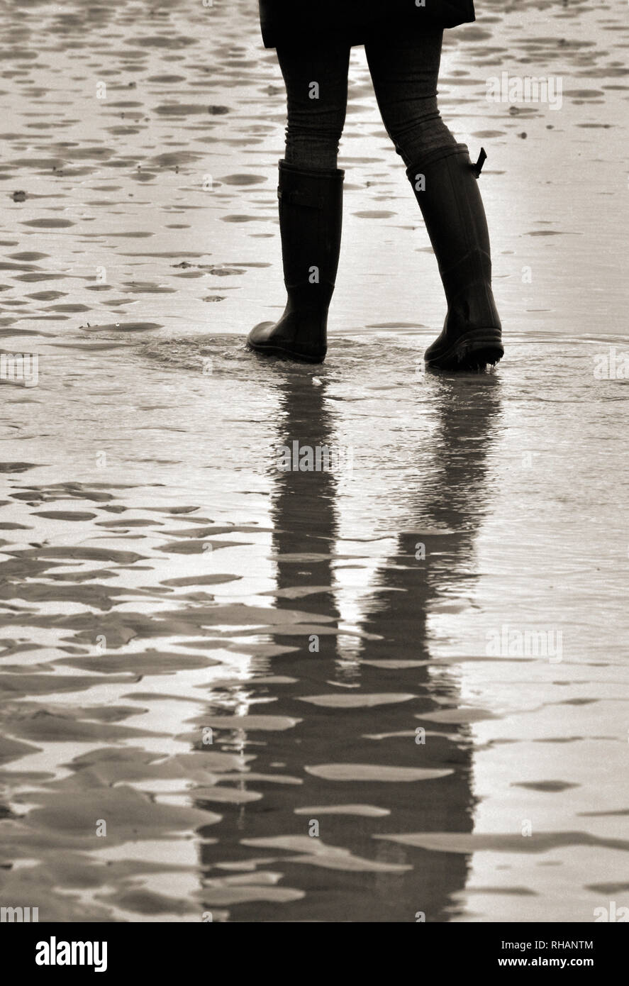 Wearing wellington boots hi-res stock photography and images - Alamy