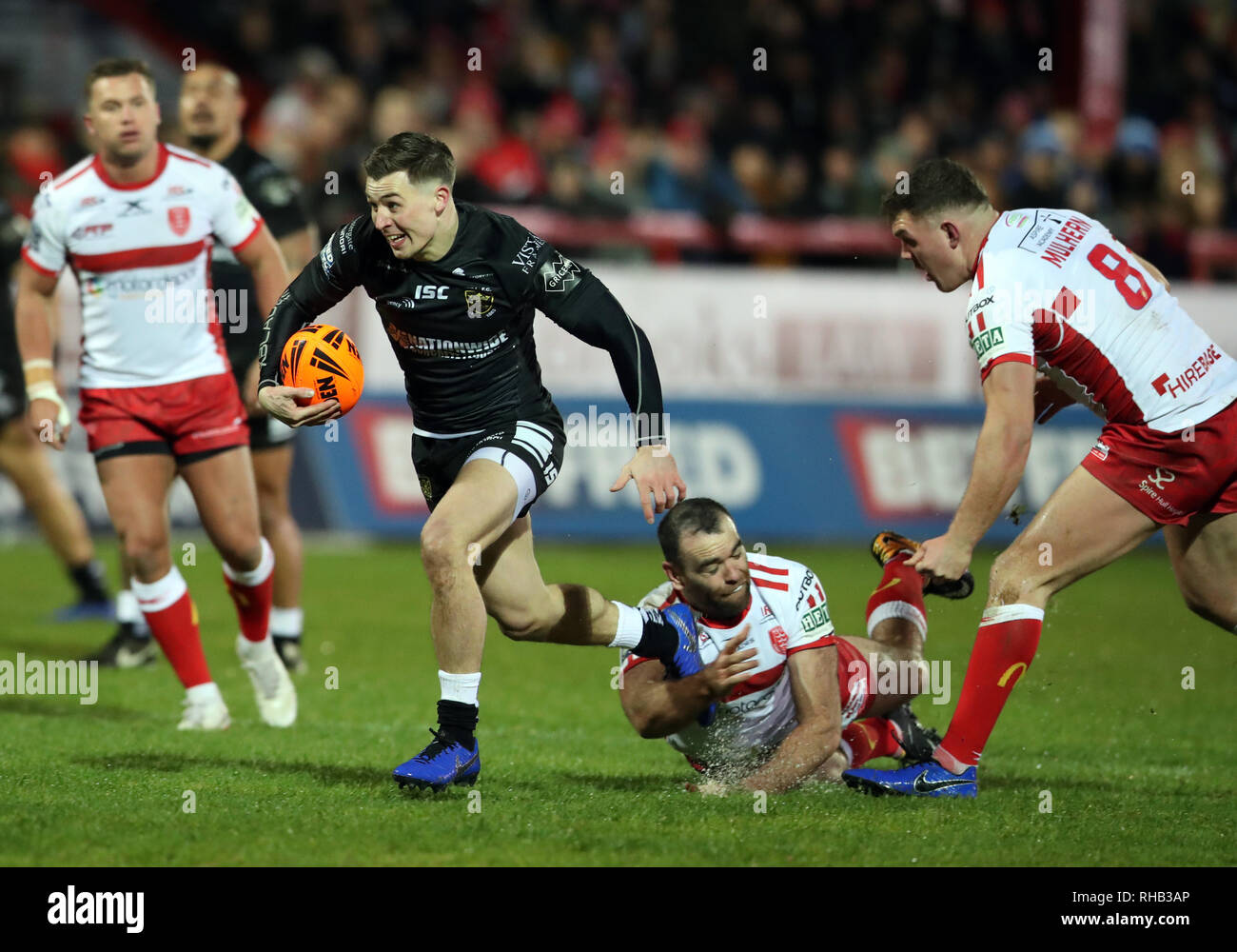 Hull FC's Jamie Shaul breaks the the Hull KR defence during the Betfred Super League match at Craven Park, Hull. Stock Photo