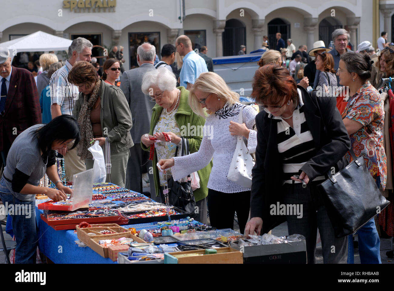 Plaza linz hi-res stock photography and images - Alamy