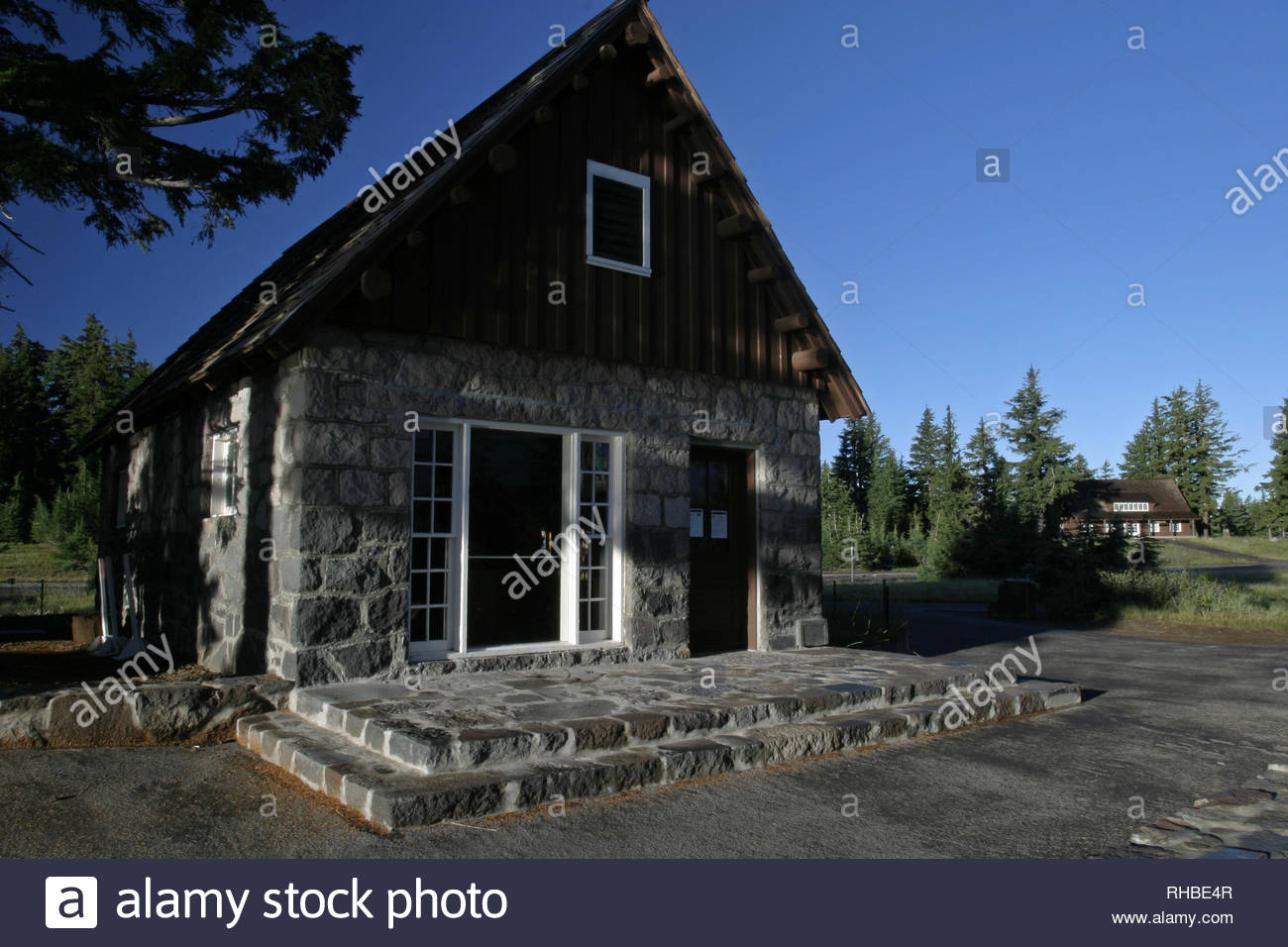 Rim Village Visitor Center Historic Wooden Structure Crater Lake