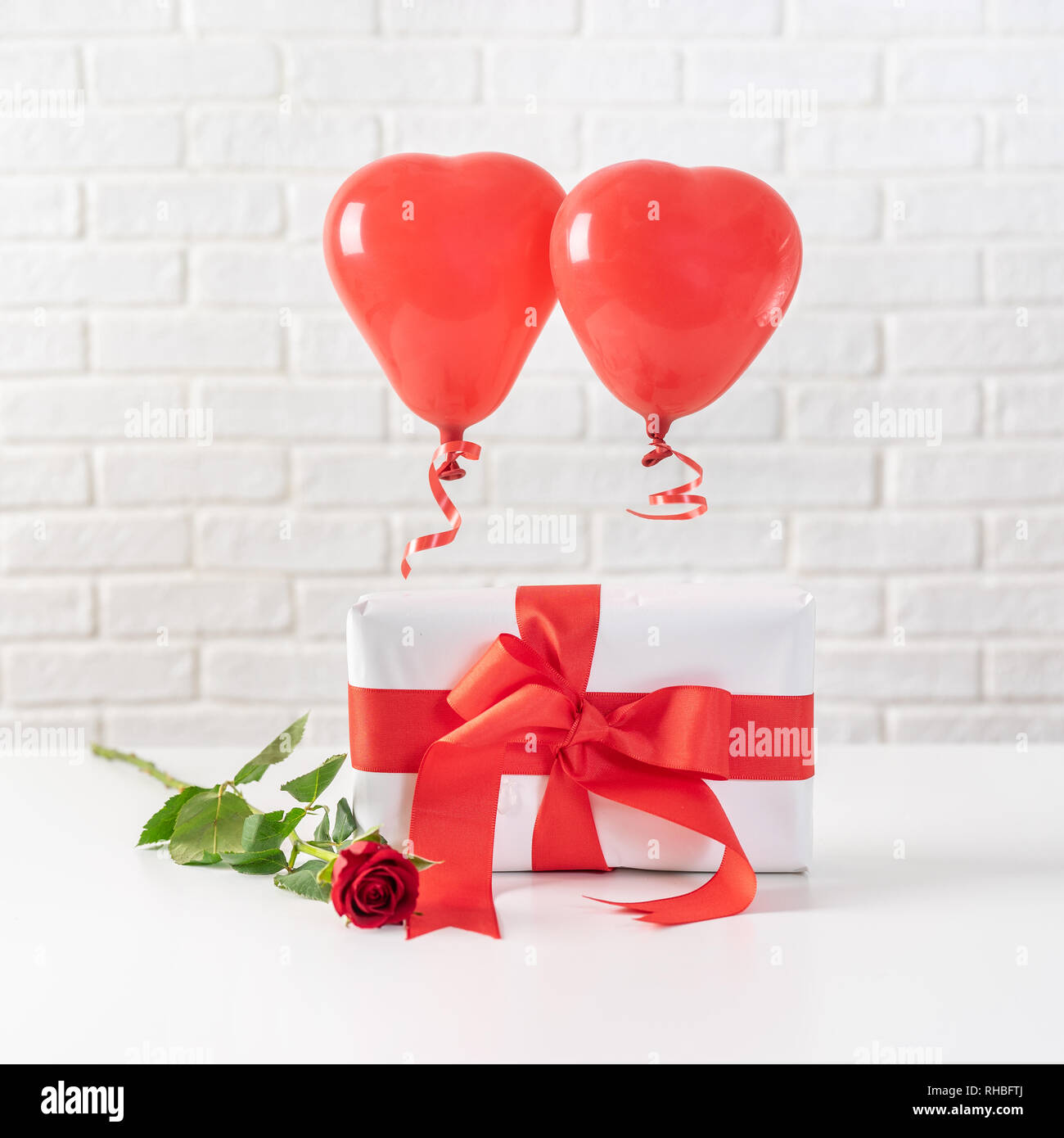 Heart shaped ballons hi-res stock photography and images - Alamy