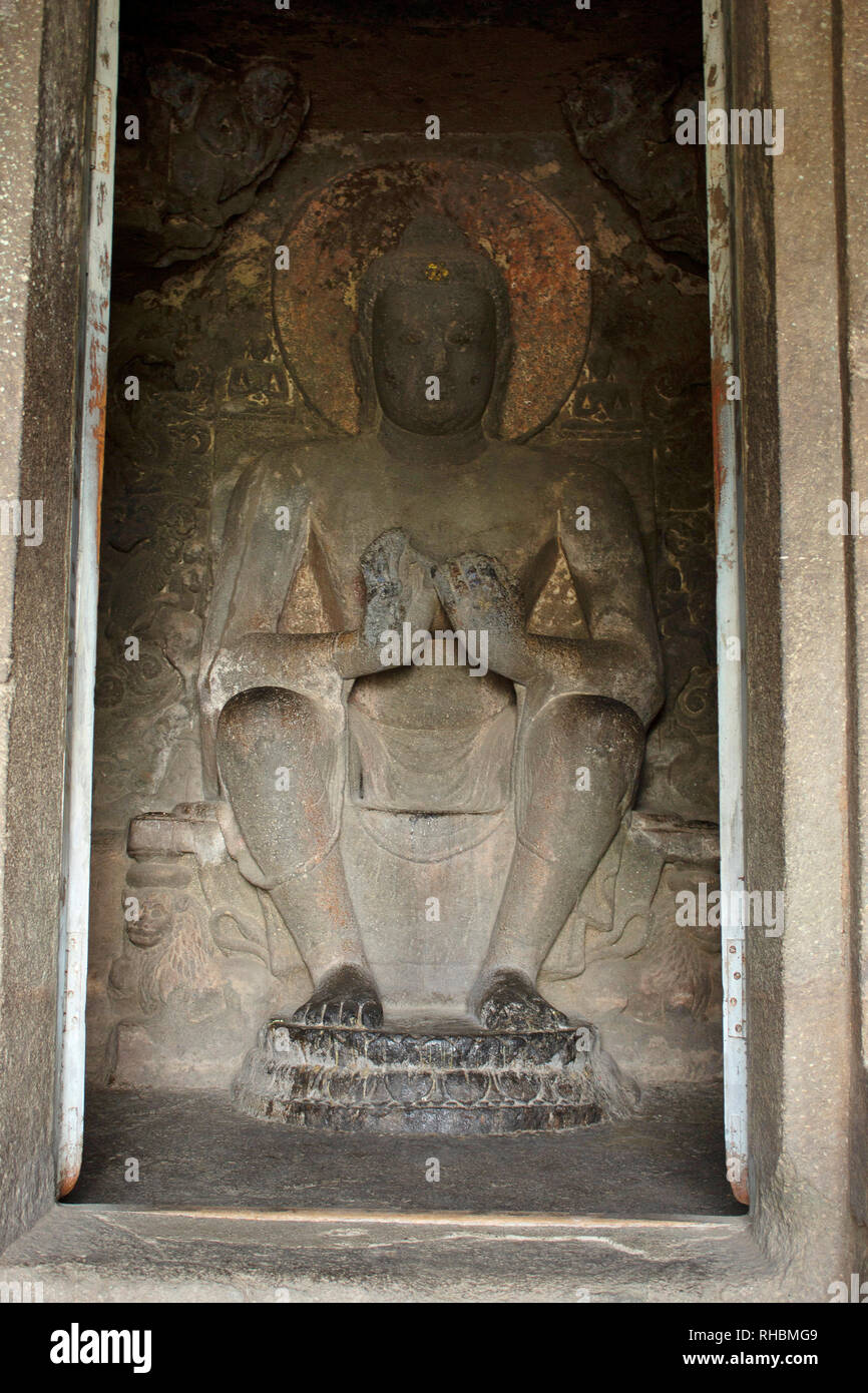 Buddha in Dhyan Pose, Cave 9, Northern Cluster, Aurangabad caves, Aurangabad, Maharashtra Stock Photo