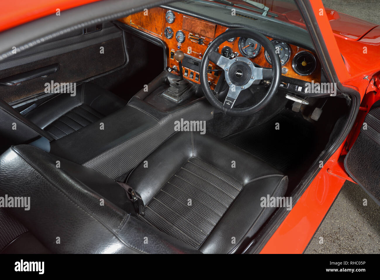 lotus-elan-interior-hi-res-stock-photography-and-images-alamy