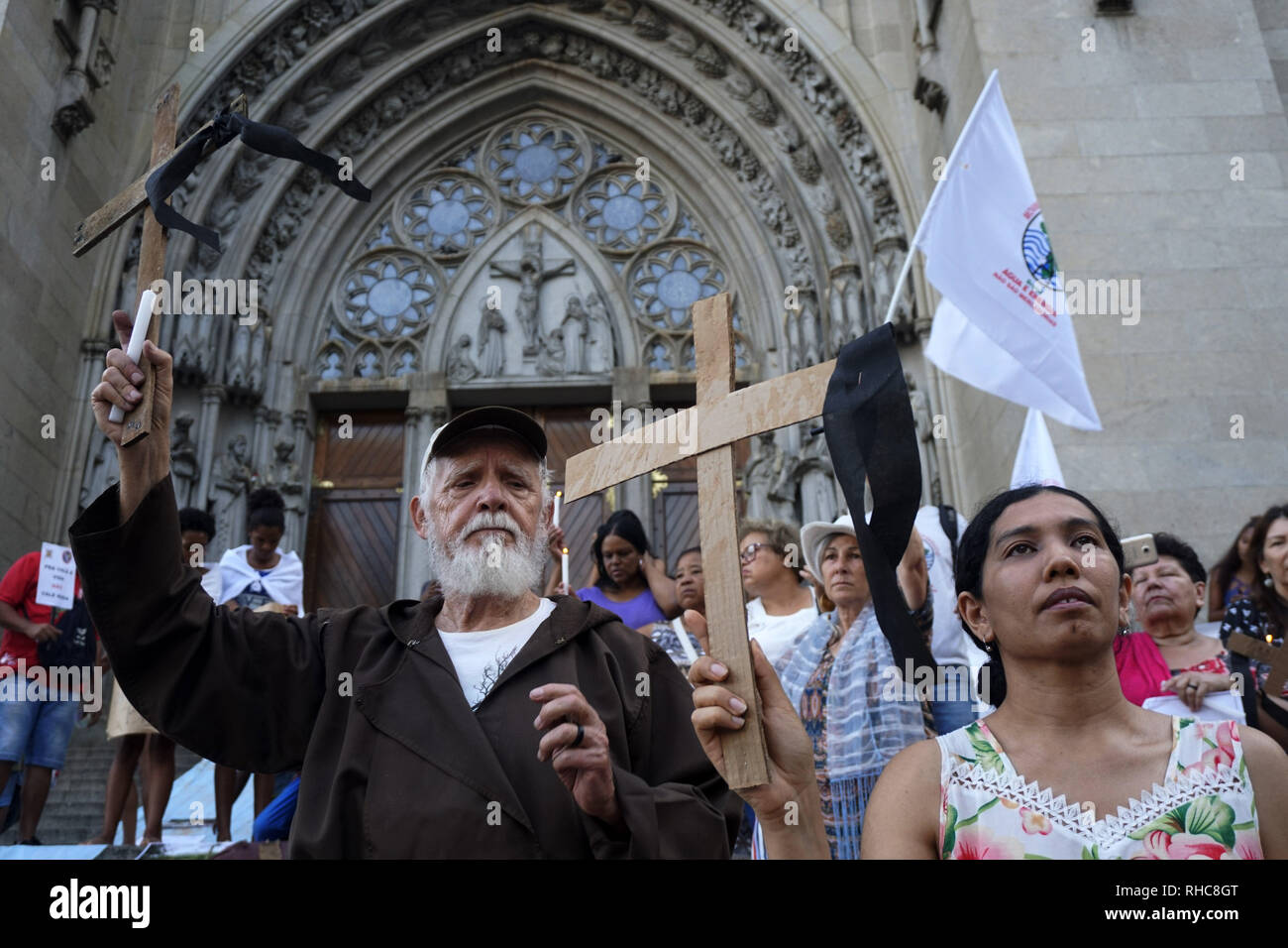 February 1, 2019 - SÃ£O Paulo, SÃ£o Paulo, Brazil - SÃ£o Paulo (SP), 01/02/2019 - ATO BRUMADINHO - Act in solidarity with the victims of Brumadinho - MAB, Movement of the Affected by Dams, promoted at the beginning of the night of this Friday 01 in Praca da Se, downtown Sao Paulo, a act in solidarity with the victims of the tragedy with the rupture of the Mina Corrego do Feijao dam in Brumadinho, Minas Gerais. Today the tragedy completes 1 week, when 12 hours and 28 minutes last Friday, the dam gave way, releasing an avalanche of ore tailings. Credit: Cris Faga/ZUMA Wire/Alamy Live News Stock Photo