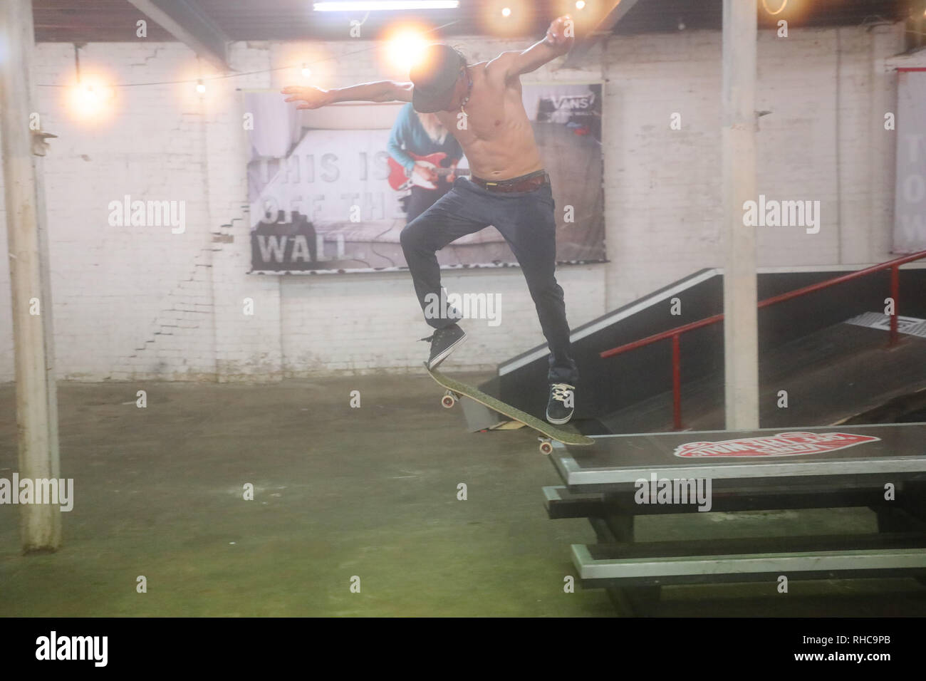 House of vans skating hi-res stock photography and images - Alamy